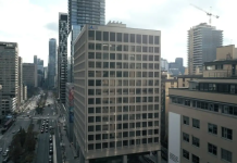 UHN acquires 522 University Ave. to expand cancer care and research capacity